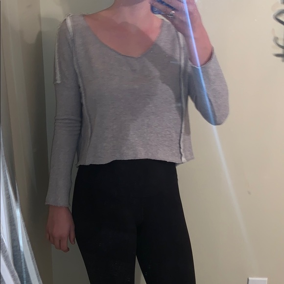 Gray Crop long sleeve top open back - Picture 3 of 6